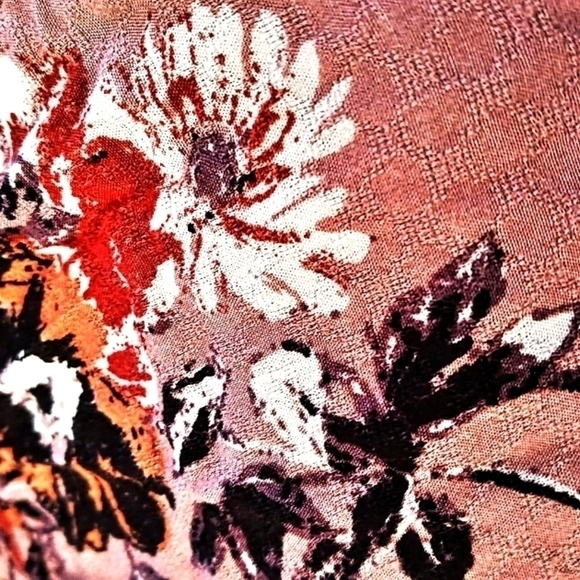 Torrid Lg Floral Lavender Split V-neck Sleeveless Empire Waistline Blouse - Picture 6 of 7